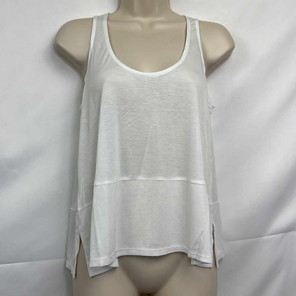 Lanston REVOLVE white cropped tank with ribbed accent NWT size XS